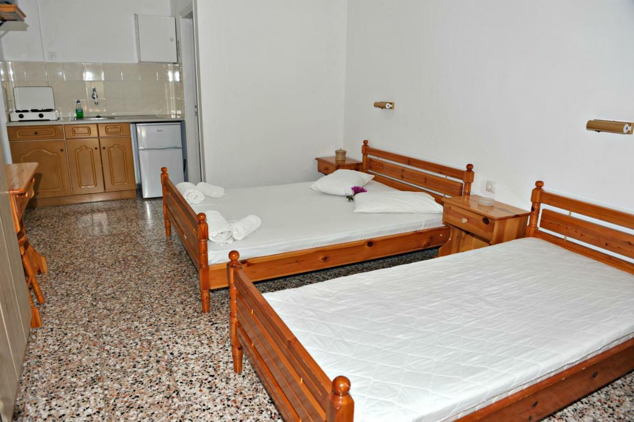 Studios Dimitris Giatras Zakynthos Town Luaran gambar