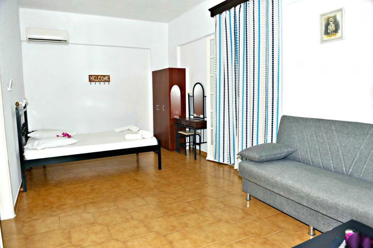 Studios Dimitris Giatras Zakynthos Town Luaran gambar