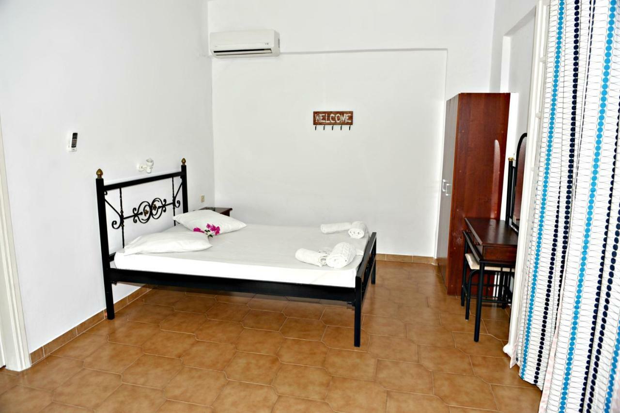 Studios Dimitris Giatras Zakynthos Town Luaran gambar